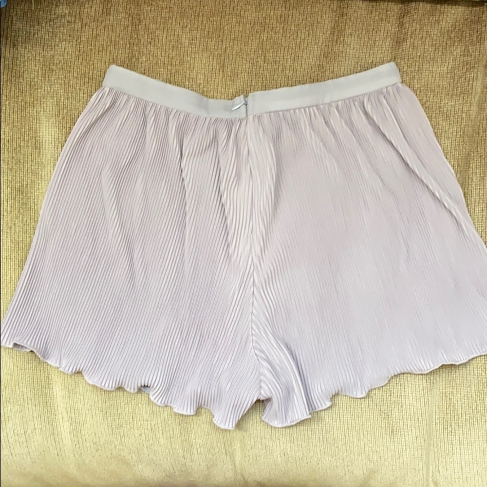 Lavender Ruffle Shorts - Picture 3 of 3